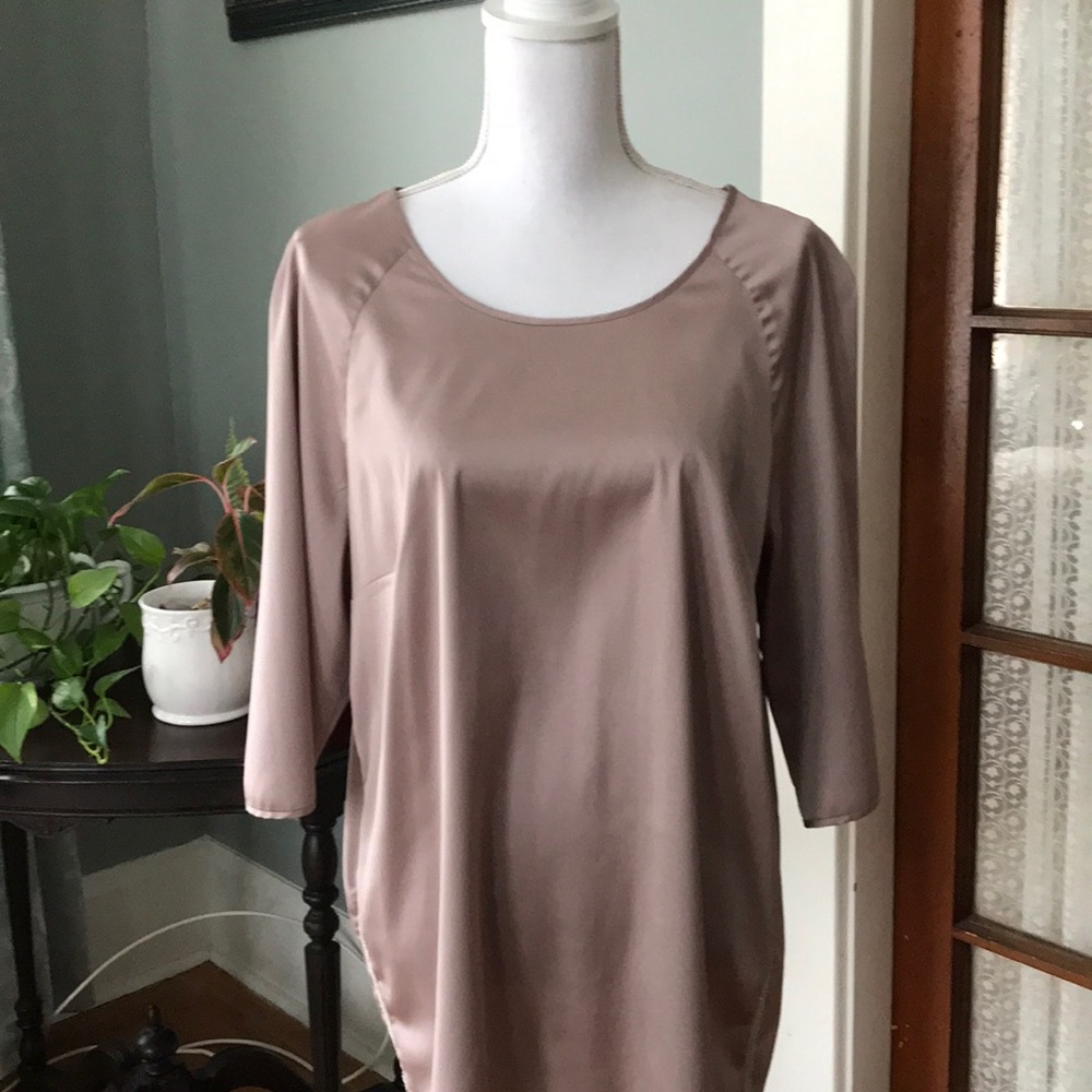 Plane satin Champaign top